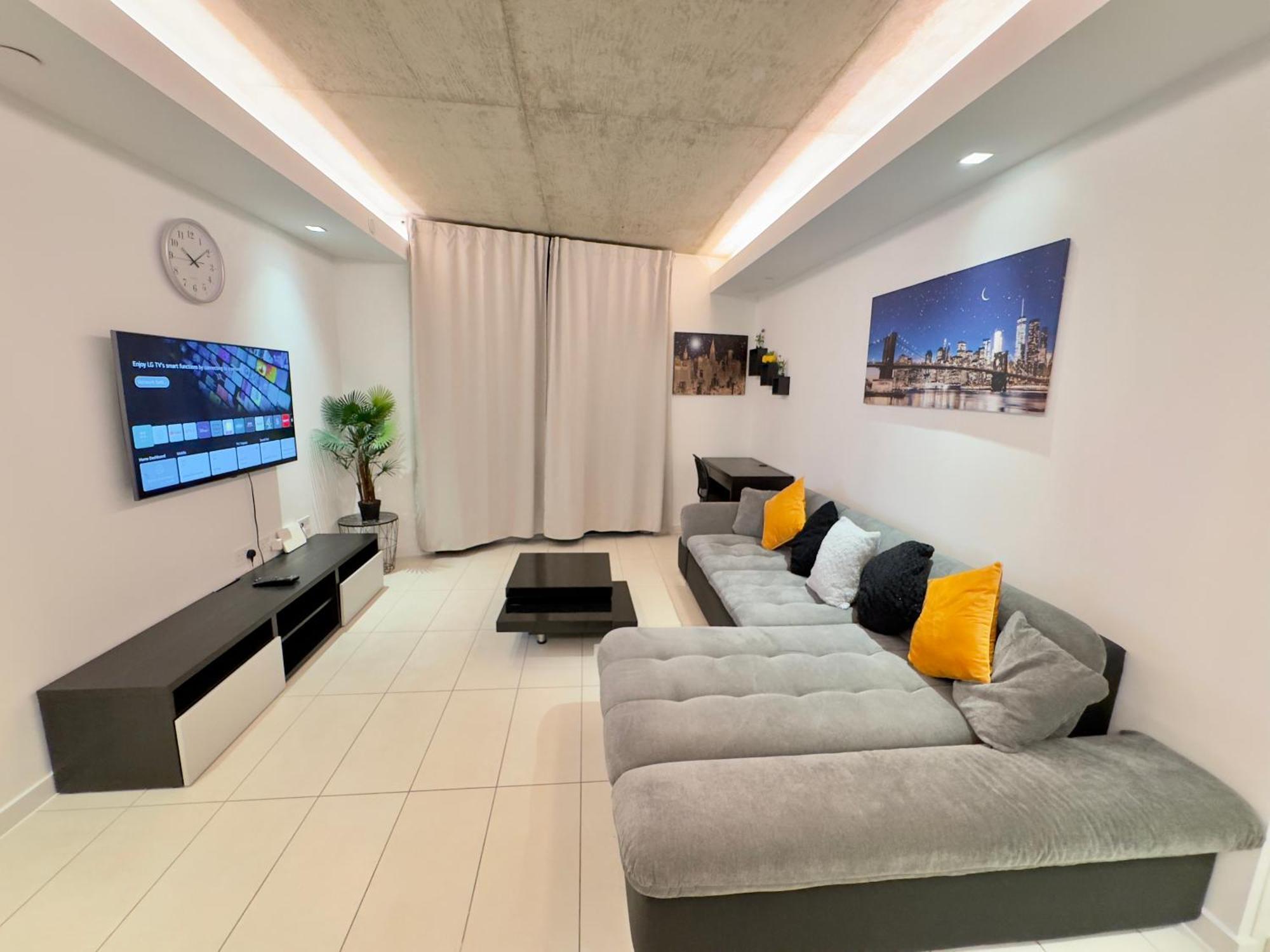 Appartement Excel Cosy With Balcony & River View Close To O2 Arena, Cable Car, City Hall *