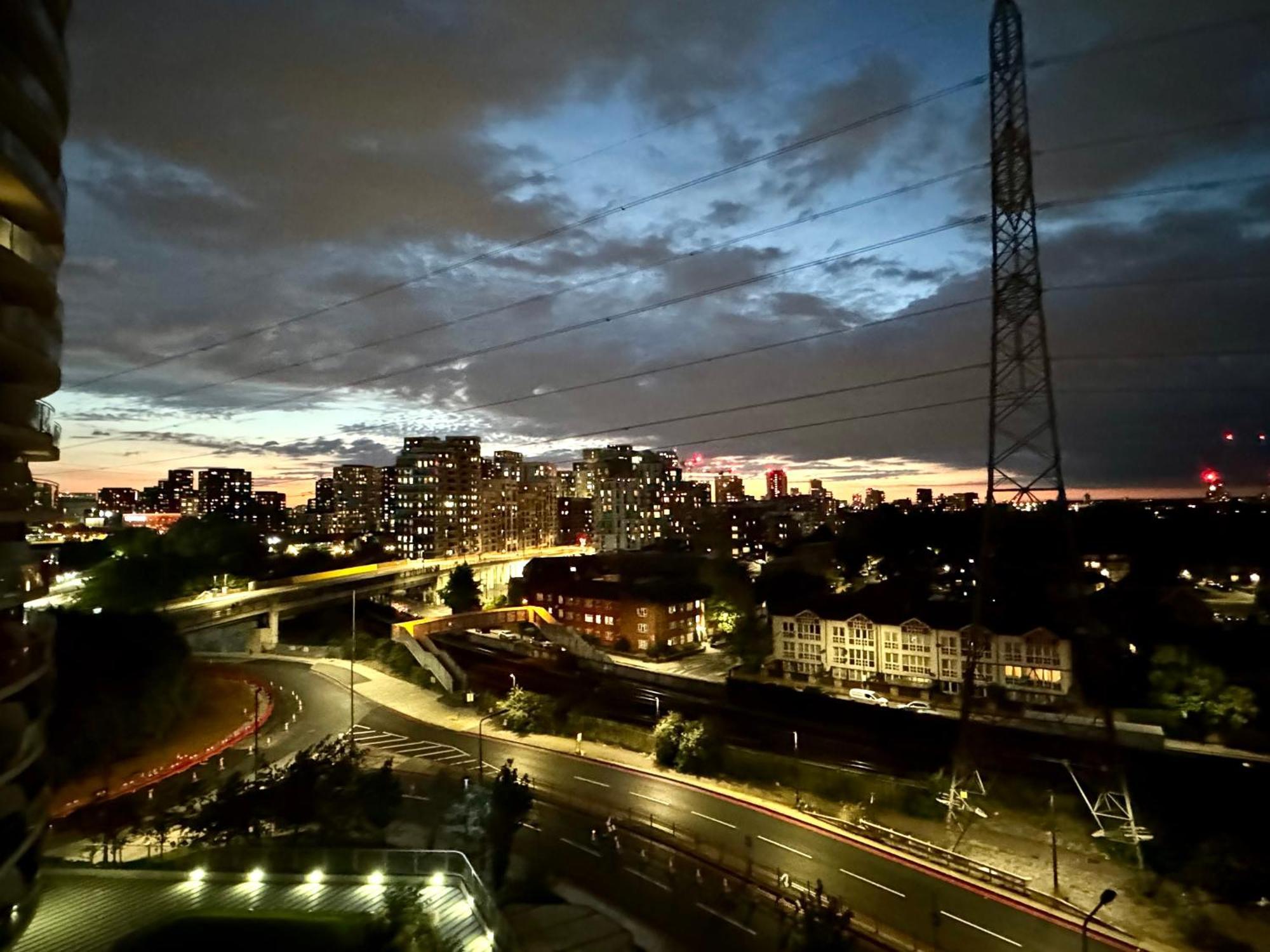 Appartement Excel Cosy With Balcony & River View Close To O2 Arena, Cable Car, City Hall Londres